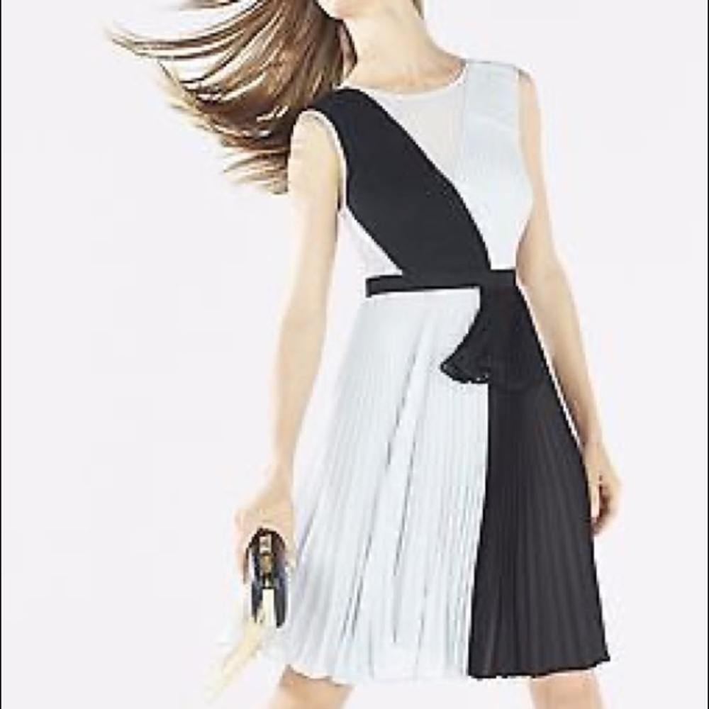 NEW BCBGMAXAZRIA BAILIE PLEATED  COLOR-BLOCKED DRESS  NWOT Size 2